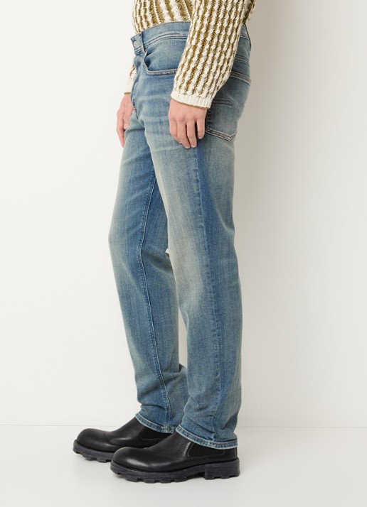 Diesel 2023 D-finitive regular fit jeans met medium wassing - detail 5 indigo