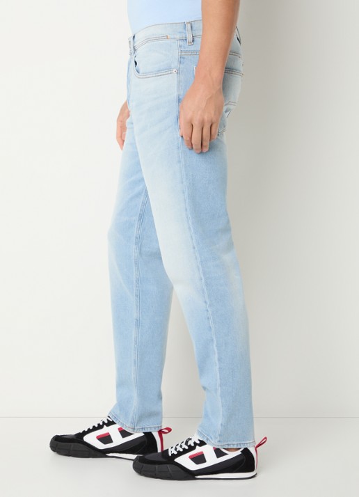Diesel 2023 D-Finitive straight leg jeans met lichte wassing - detail 3 indigo