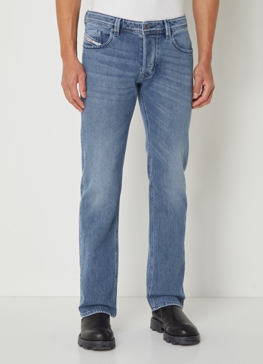 Diesel Larkee straight leg jeans met medium wassing - detail 2 indigo