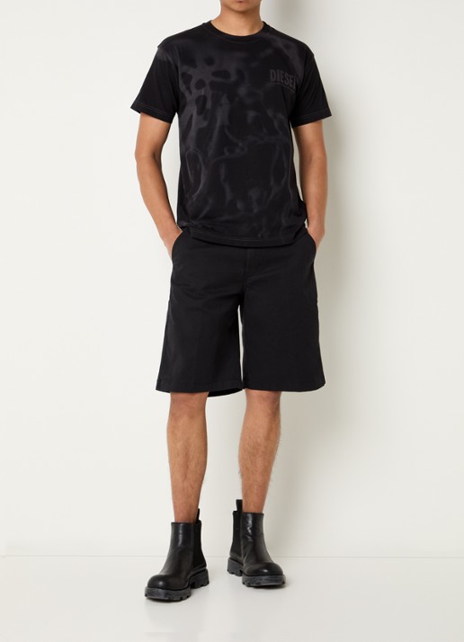 Diesel P-Hant-Chino-Short-Epch loose fit korte chino met steekzakken - voorkant 4 zwart