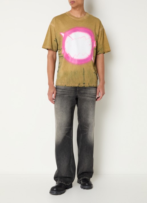 Diesel T-boxt T-shirt met print - voorkant 3 mosterd
