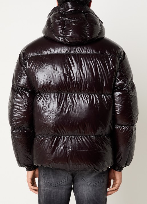 Diesel W-ROLFYS-WRD-BKCP puffer jack met donsvulling en glanzende finish - achterkant 2 zwart