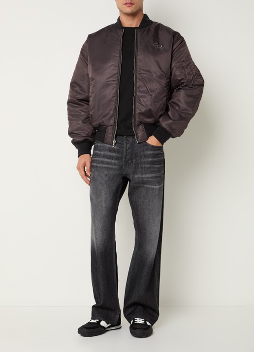 Diesel W-Type-D1 reversible bomberjack met donsvulling - voorkant 3 zwart
