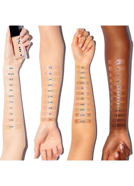DIOR Dior Forever Skin Wear - vloeibare foundation - detail 4  2.5n