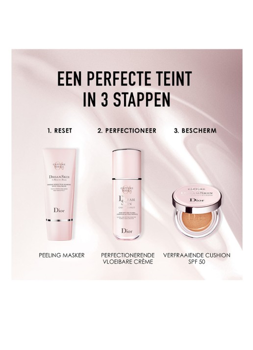 DIOR Dreamskin Moist & Perfect Cushion SPF 50 - PA+++ Refill - compact foundation navulling - detail 4 020