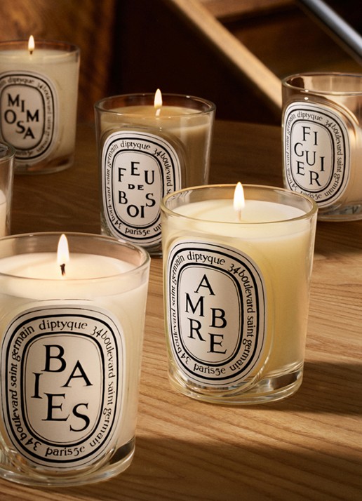 DIPTYQUE Ambre Classic geurkaars 190 gram - achterkant 5 beige