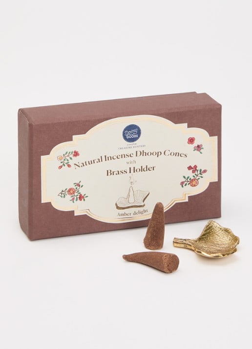 Doing Goods Amber Delight wierookkegels in geschenkverpakking - voorkant 2 goud