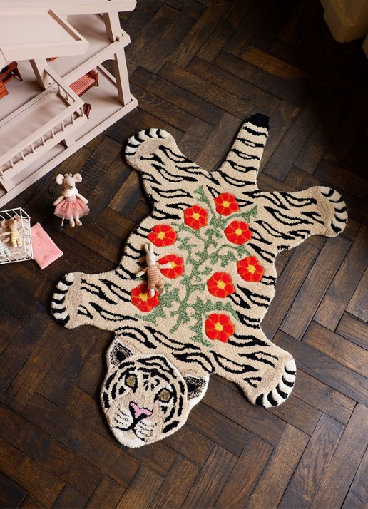 Doing Goods Floral White Tiger Rug Small vloerkleed 92 x 62 cm - detail 2 zand