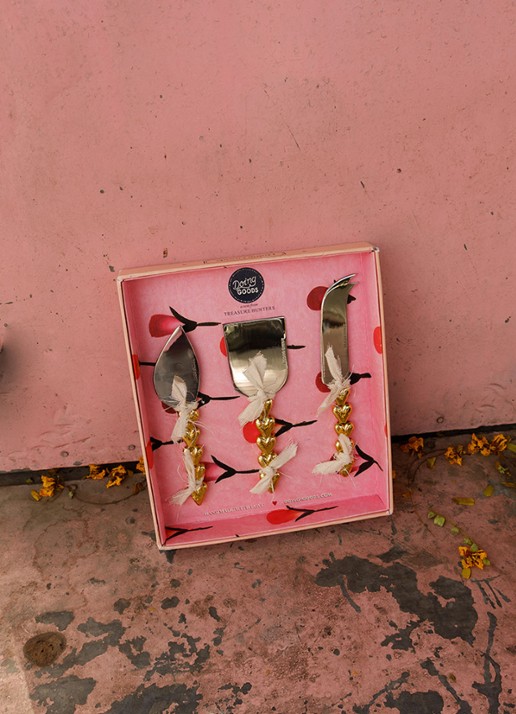 Doing Goods Holly Hart kaasmessenset in giftbox 3-delig - voorkant 2 goud