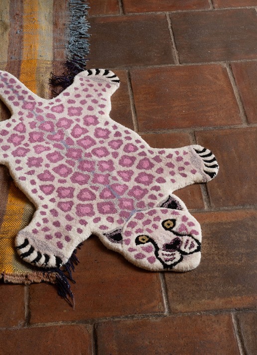 Doing Goods Lilly Leopard Small vloerkleed 90 x 60 cm - detail 4 lila