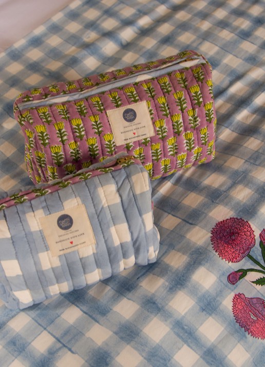 Doing Goods Nova make-up tas met ruitdessin - detail 4 blauw