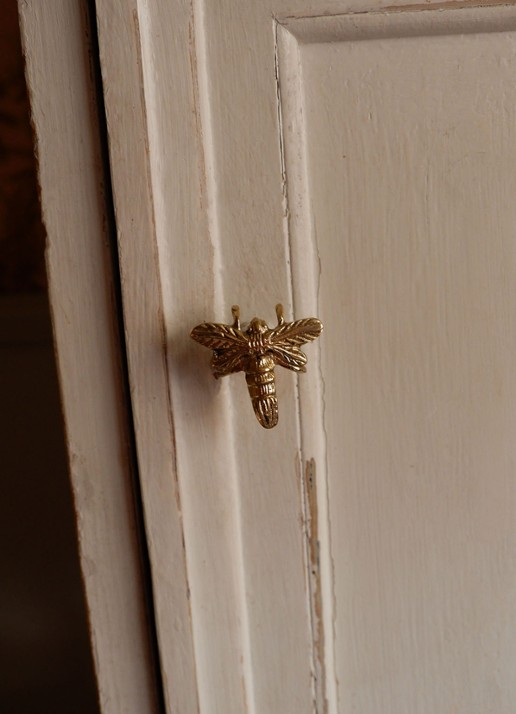 Doing Goods Queen Bee knop - voorkant 4 brons