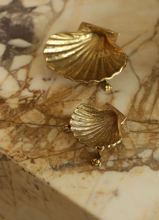 Doing Goods Scarlett Schelp schaal 7 x 8 cm - detail brons