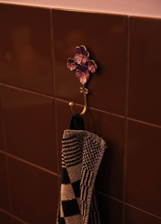 Doing Goods Valery Violet Field wandhaak 11 cm - voorkant 4 goud