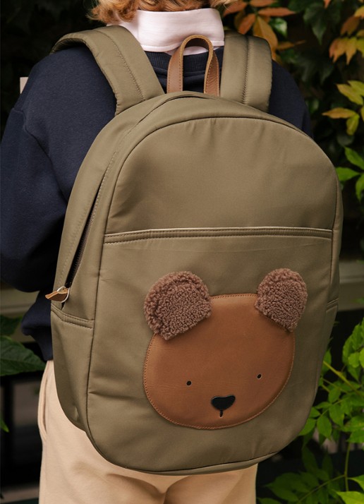 Donsje Amsterdam Pibbe Bear rugzak met leren details - voorkant 3 olijfgroen