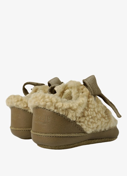 Donsje Amsterdam Rije sneakers met bont - achterkant beige