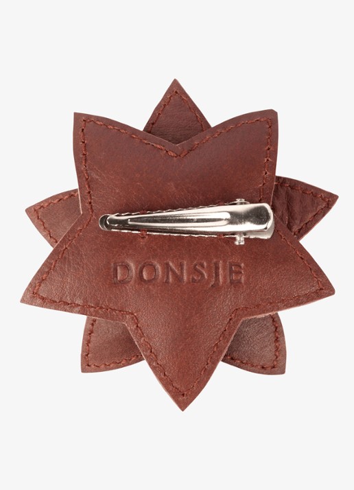 Donsje Amsterdam Wonda Winter Flower haarclip van leer - achterkant bordeauxrood