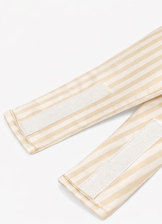 Dore & Rose Deep Sleep Mask - slaapmasker van zijde - detail beige