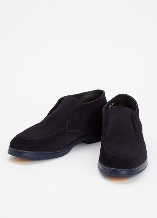 Doucal's Chukka Adler Elast Visone slip-on van kalfssuède - detail donkerblauw