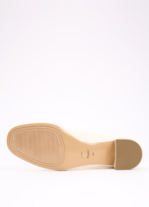 Dune London Believable Mary Jane pump met lakfinish - detail 3 ivoor