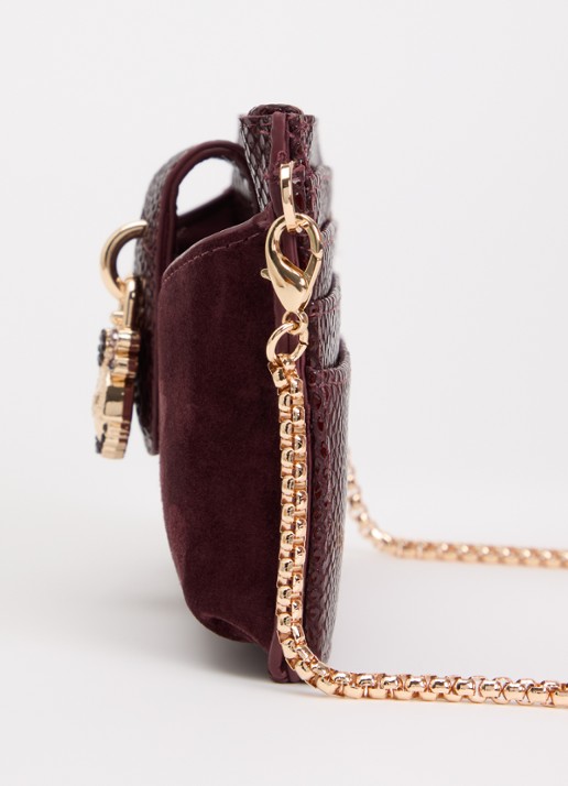 Dune London Kerrie clutch met afneembare schouderriem - detail 2 bordeauxrood