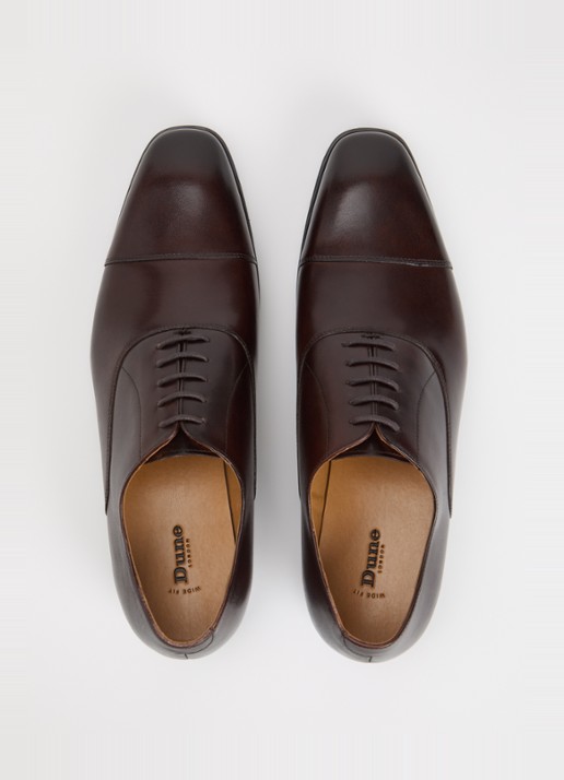Dune London Wide Fit Solver veterschoen van leer met lakfinish - detail 2 donkerbruin