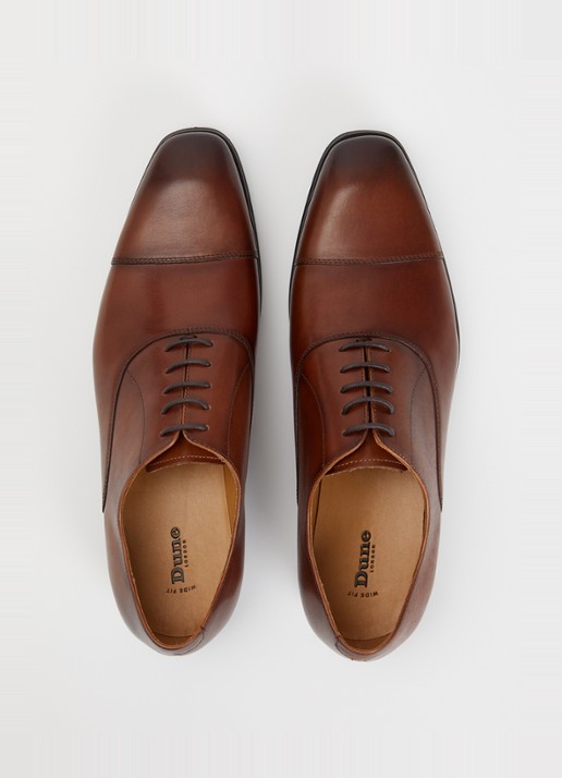 Dune London Wide Fit Solver veterschoen van leer met lakfinish - detail 2 oranjebruin