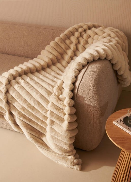 Duux Yentl warmtedeken - voorkant 4 beige
