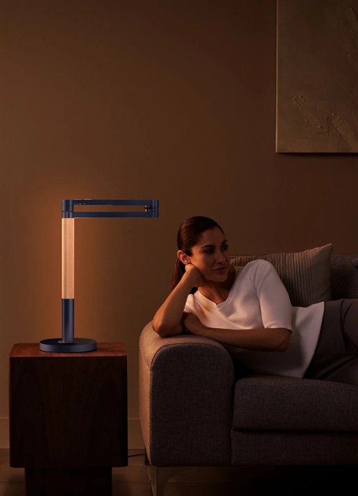 Dyson Dyson Solarcycle Morph™ bureaulamp - Pruisisch Blauw / Koper - detail blauw