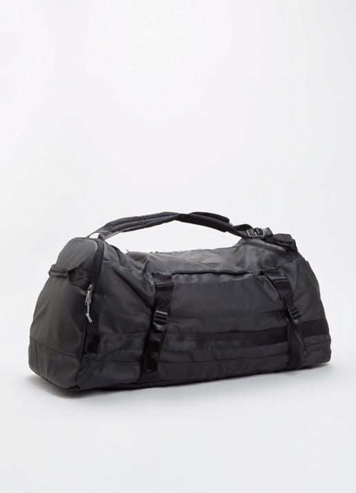 Eastpak Duffel Pack M weekendtas met waterafstotende coating - achterkant zwart