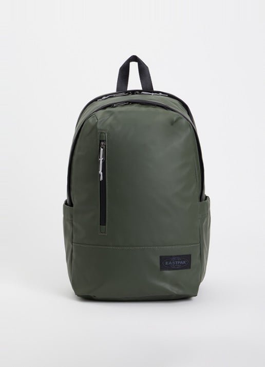 Eastpak Tarp Pack rugzak met 16 inch laptopvak en waterafstotende coating