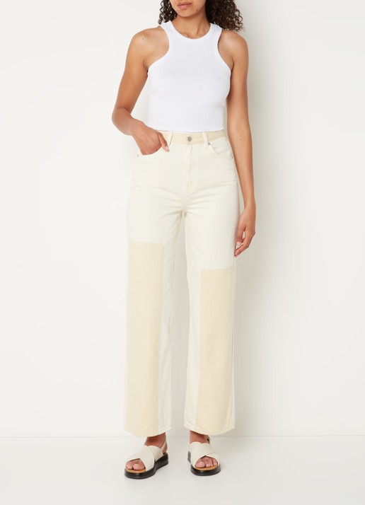 EDITED Lucia ribgebreide cropped tanktop in biologisch katoenblend - voorkant 3 wit