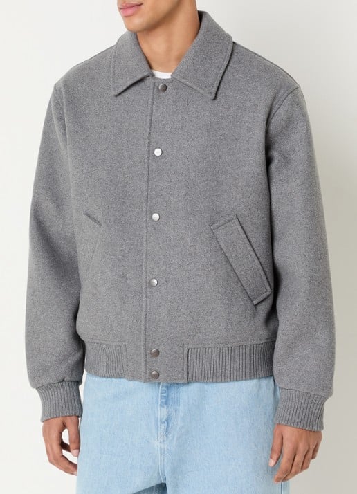 Elvine Narian baseball jack in wolblend met steekzakken - detail 4 grijsmele
