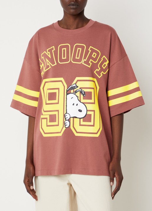 Essentiel Antwerp Joopio T-shirt met front- en backprint - achterkant roodbruin