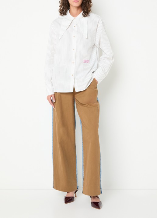 Essentiel Antwerp Kacao blouse met streepprint en logo - voorkant 4 wit