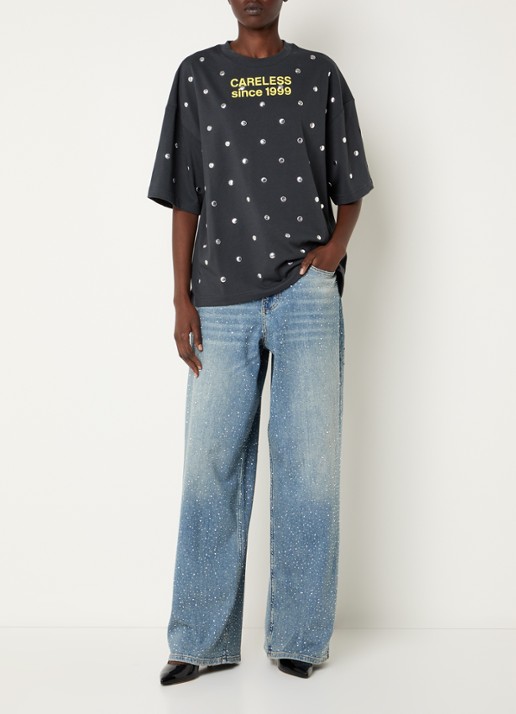 Essentiel Antwerp Kactus low waist loose fit jeans met strass en steekzakken - voorkant 4 jeans