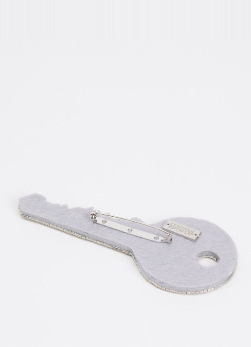 Essentiel Antwerp Kazall broche - detail grijs