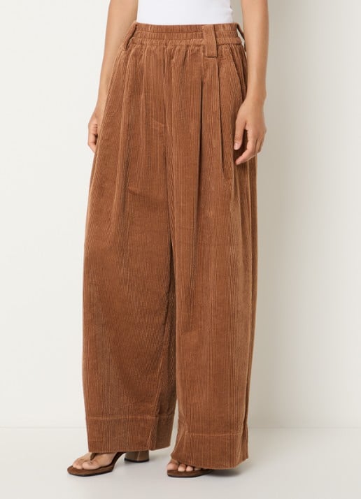 Essentiel Antwerp Mid waist wide fit broek van corduroy met paspelzakken