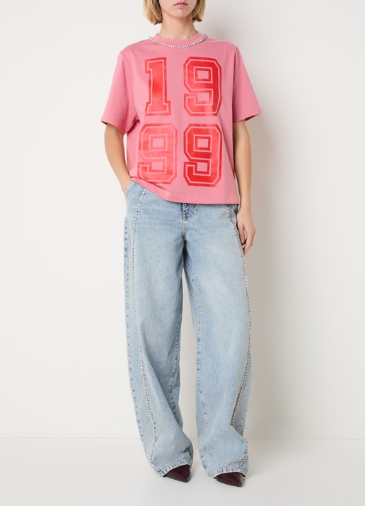 Essentiel Antwerp T-shirt met print en strass - voorkant 3 koraalroze