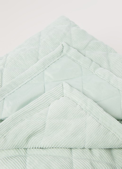 Essenza Billie bedsprei van ribfluweel - detail mint