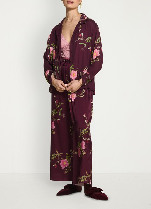 Essenza Elodie Maren loungetop met bloemenprint - detail 4 donkerrood
