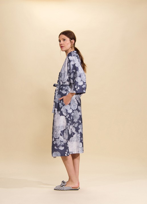 Essenza Ilona Eunice kimono met bloemenprint - detail 4 donkerblauw