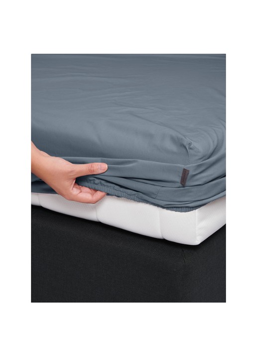 Essenza Minte hoeslaken van katoensatijn 300TC, hoekhoogte 35 cm - voorkant 2 jeans
