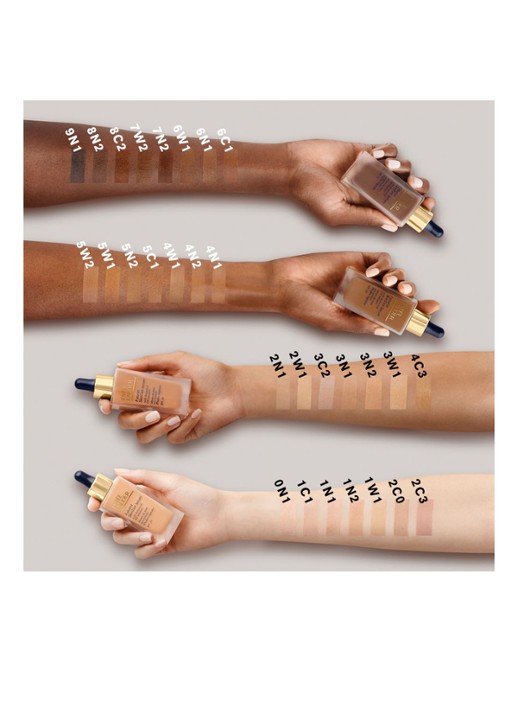 Estée Lauder Futurist Skintint Serum Foundation SPF20 - detail 3 1n2 ecru