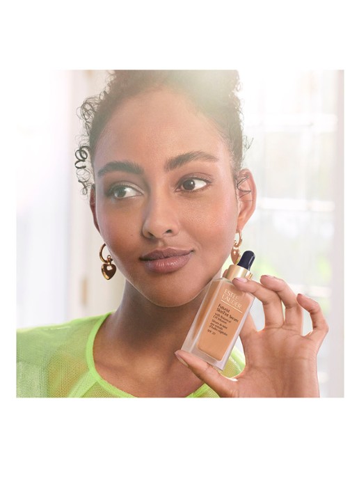 Estée Lauder Futurist Skintint Serum Foundation SPF20 - detail 5 4w1 honey bronze