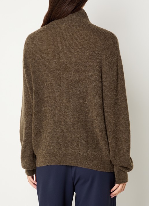 Expresso Fijngebreide pullover in alpaca wolblend met sjaalkraag - achterkant lichtbruin