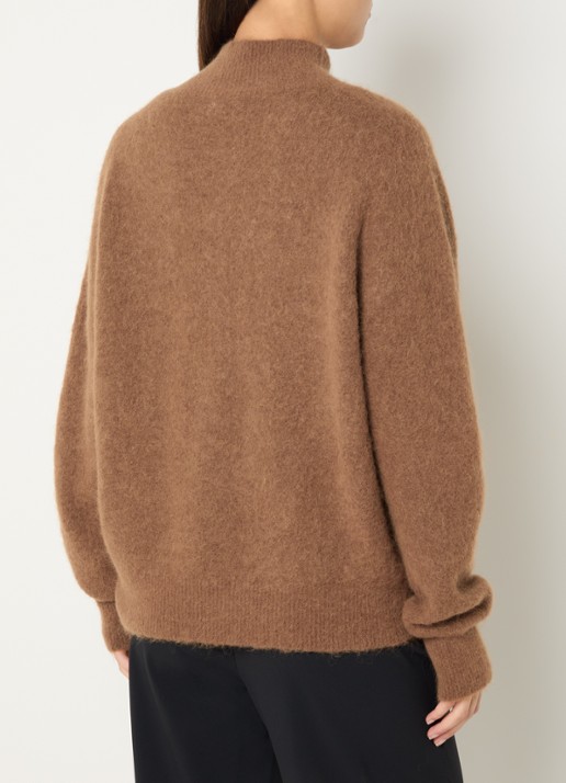 Expresso Fijngebreide trui in alpaca wolblend met opstaande kraag - achterkant 3 camel