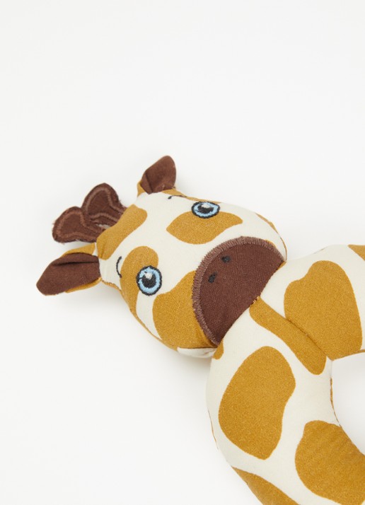 Fabelab Giraf rammelaar 16 cm - detail 2 camel