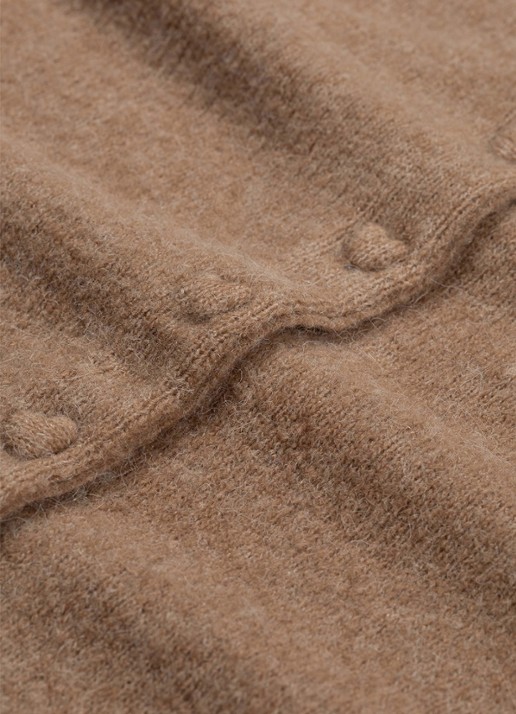 Fabienne Chapot Lidia Button fijngebreid vest in wolblend - detail 2 camel