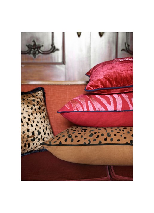 Fabienne Chapot Zebra Stripes sierkussen 40 x 40 cm - detail 4 roze
